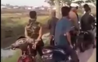 Serang Geger! Sepasang...