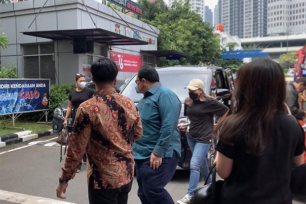 Lagi! Ayu Ting Ting...