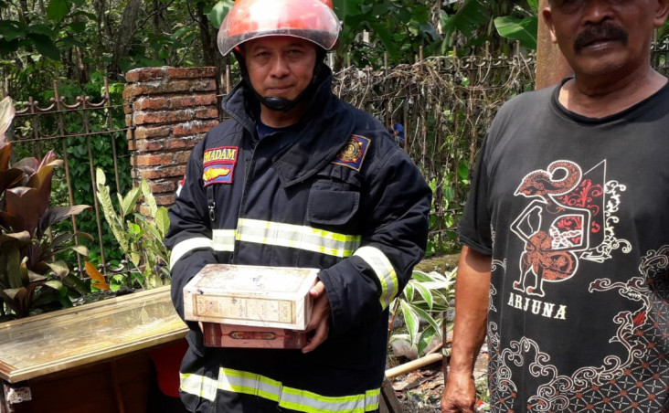 Rumah Produksi Rokok...