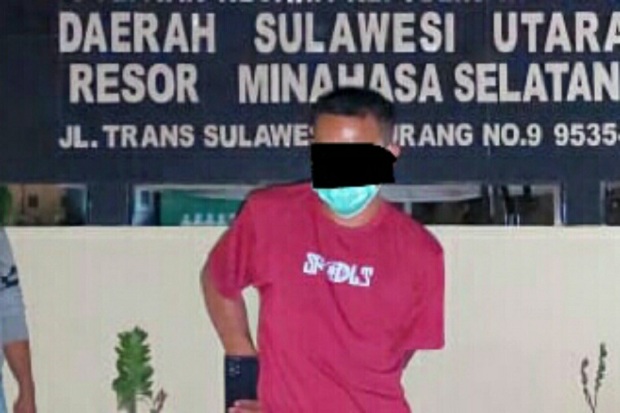 Curi Handphone Milik...