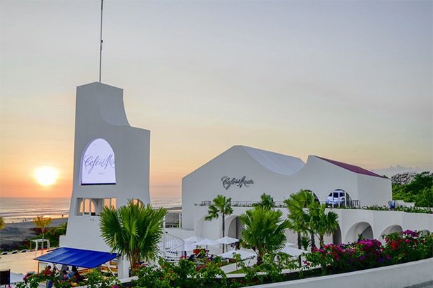 Cafe del Mar Viral,...