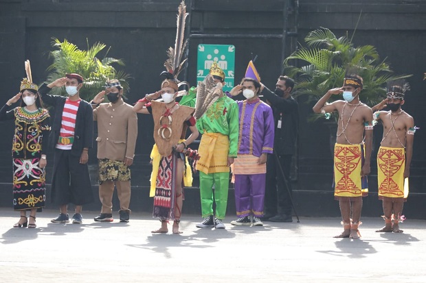 Warna-Warni Budaya Indonesia...