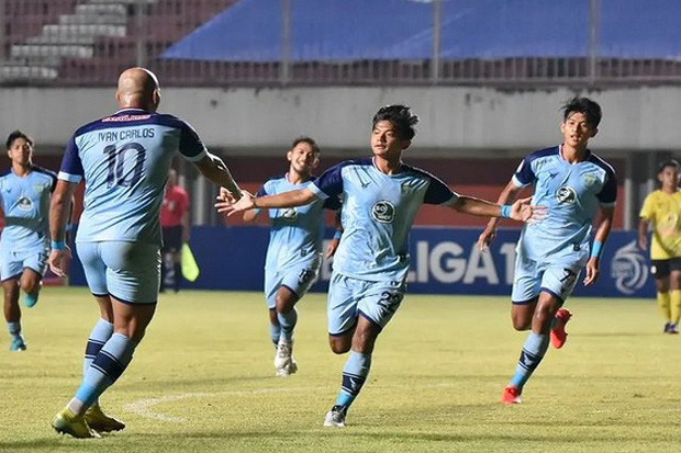 Liga 1 2021-2022: Ditahan...