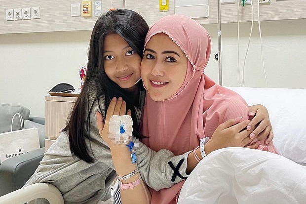 Meggy Wulandari Keguguran,...