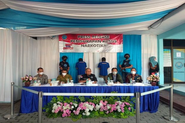 Sempat Kabur Saat Digerebek,...