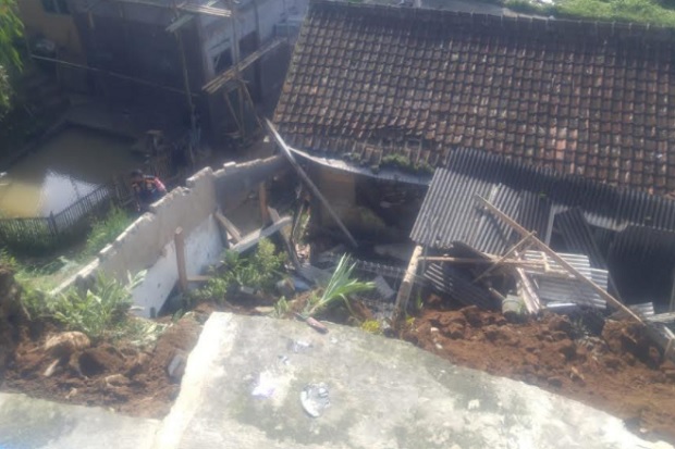 Gedung Sekolah di Sukabumi...