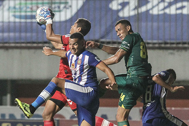 Hasil Persebaya vs Persiraja:...