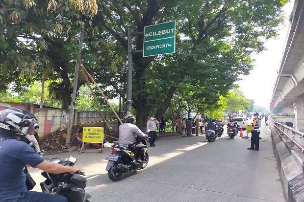 Jalan Ambles di Soleh...