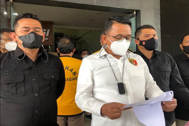 Sehari Buka Nomor Hotline,...