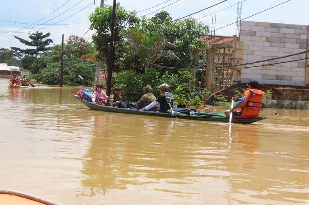 Awas! Hujan Besar Terus...