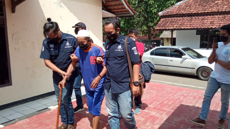 Modus Gandakan Uang,...