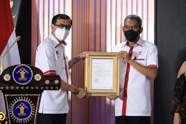 Menkumham Minta Bawahan...