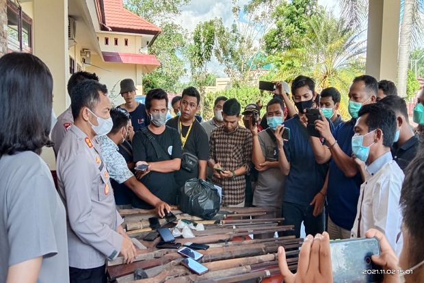 Pascapenembakan 3 Satpam,...