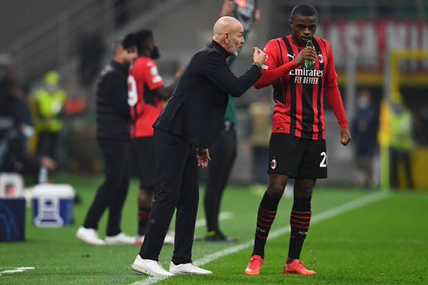 AC Milan di Dasar Klasemen,...