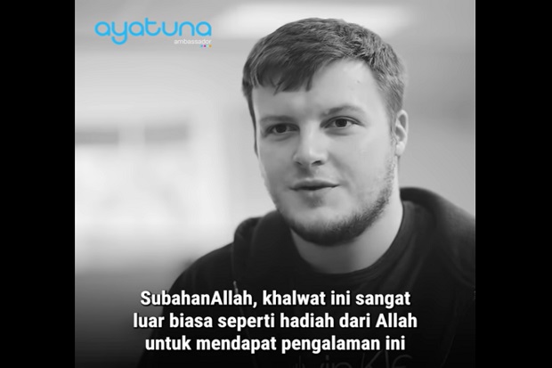 Pria Ini Jadi Mualaf...