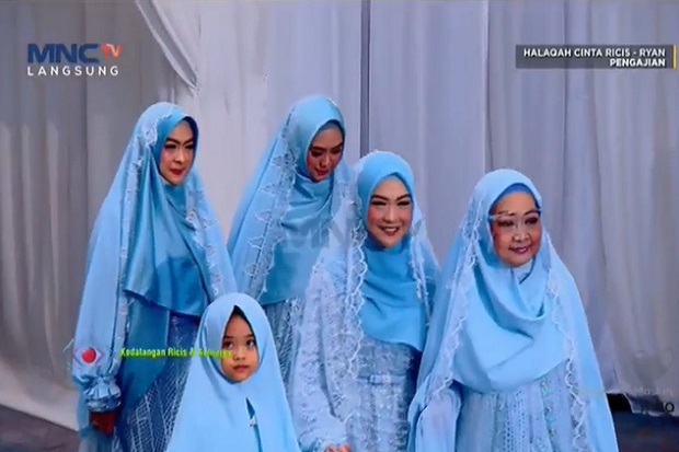 Ria Ricis Tampil Cantik...