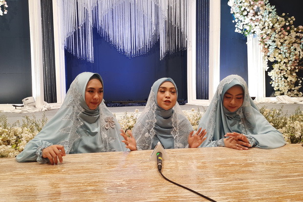 Jelang Hari Bahagia,...