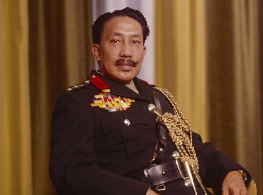 Profil Ayah Sultan Hassanal...