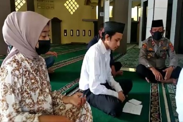 Tangis Pecah di Polsek...