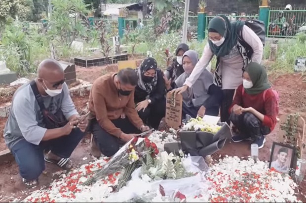 Tangis Ayah Vanessa...