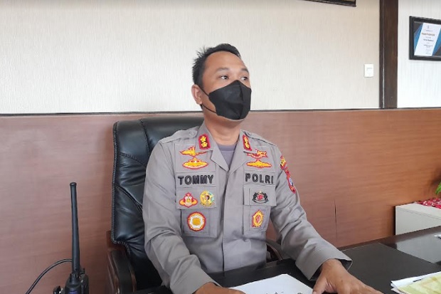 Siswa SMK Pukul Kapolsek...
