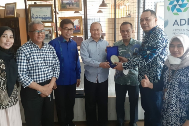 DPRD Wajo Bertandang...