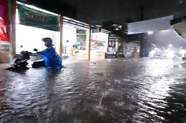 Banjir di Jalan Utan...