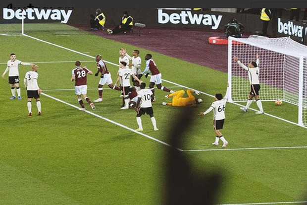 Hasil Liga Inggris:...
