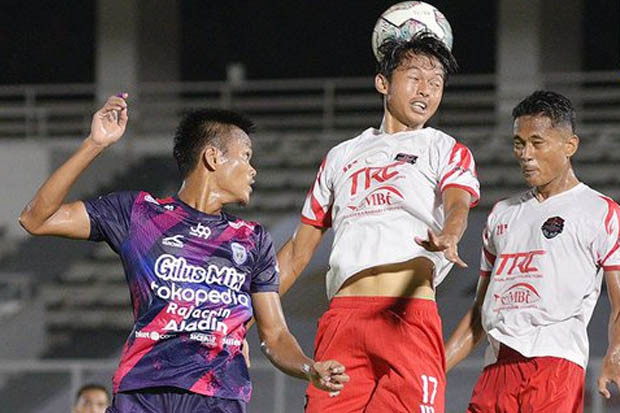 Hasil Liga 2 2021/2022:...