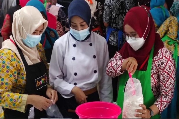 Dosen Cantik: Pelaku...
