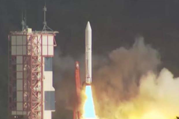 Jepang Luncurkan 9 Satelit...