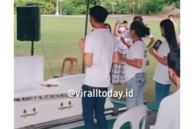 Viral! 4 Remaja Joget...