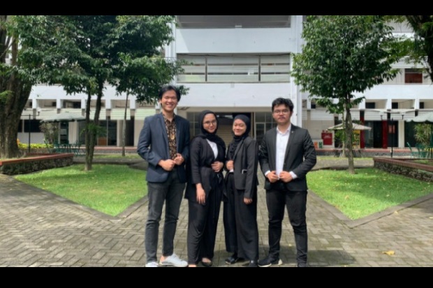 Bangga, Tim Mahasiswa...