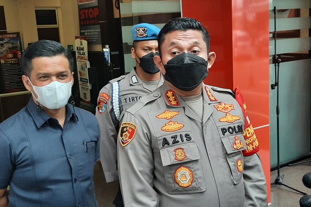 Polisi Pertimbangkan...