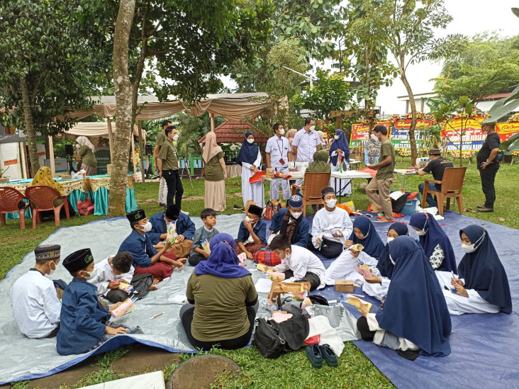 Jadi Pahlawan Lingkungan,...