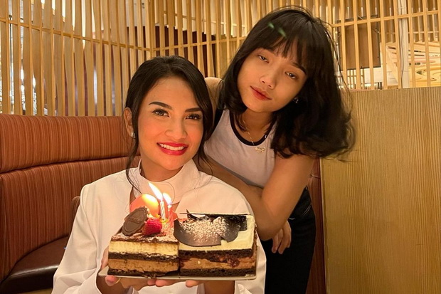 Sahabat Vanessa dan...