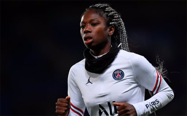 Sadis! Pemain PSG Sewa...