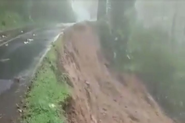 Nyalakan Tanda Bahaya,...