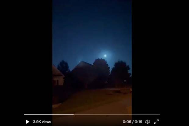 Meteor Berkecepatan...