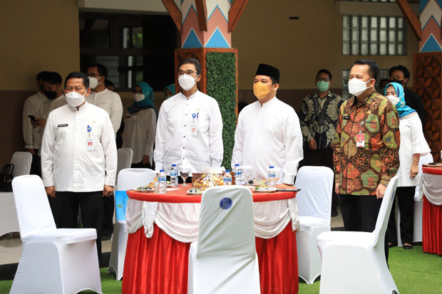 Bappeda Tangerang Anugerahkan...