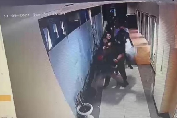 Serahkan Tagihan Proyek,...