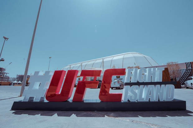Fight Island, Arena...