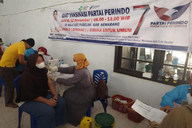 Gelar Vaksinasi di Kabupaten...
