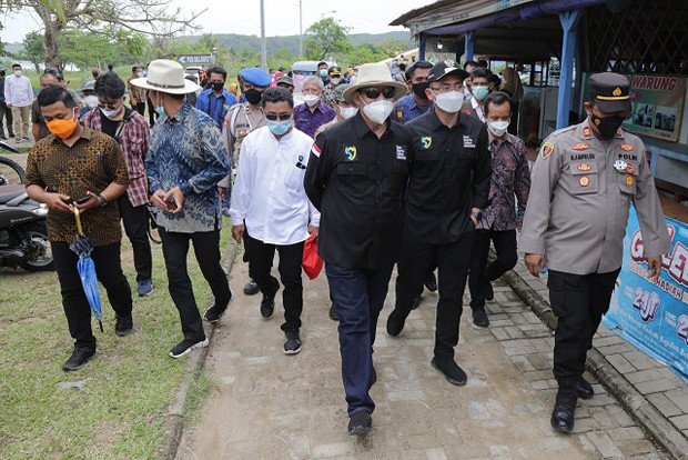 Gubernur WH: Program...