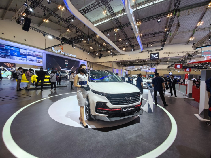 Wuling Almaz RS Jadi...