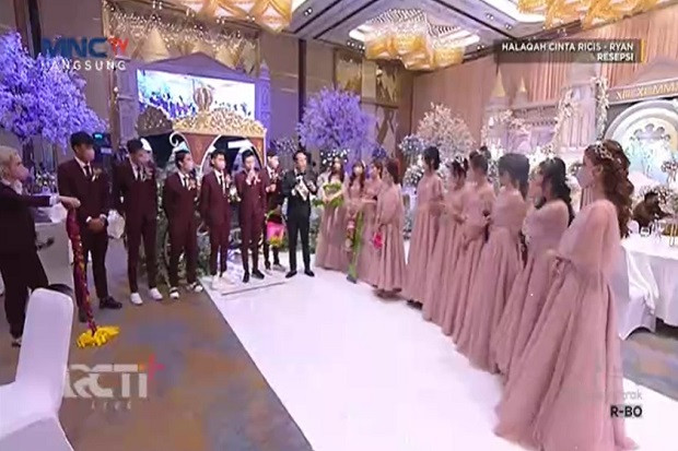 Bridesmaid dan Groomsmen...