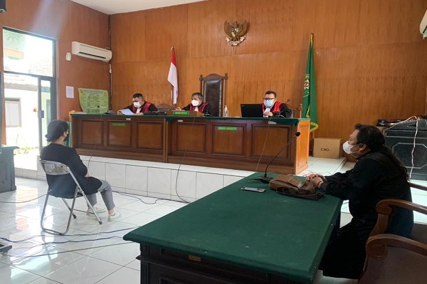 Kejagung Resmi Ambil...