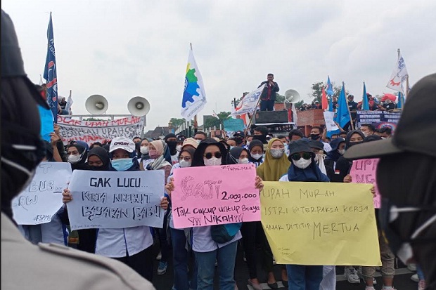 Tuntut UMK Layak, Buruh:...