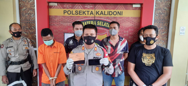 Pria di Palembang Kuras...
