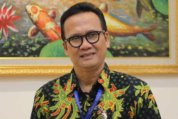 Profesor Farmasi Unair...